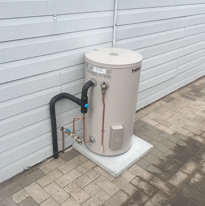 Professional gas hot water system installation